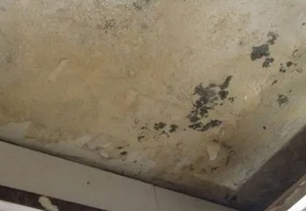 清徐阳台漏水维修公司分享下清徐卫生间渗水维修需要注意哪些问题。